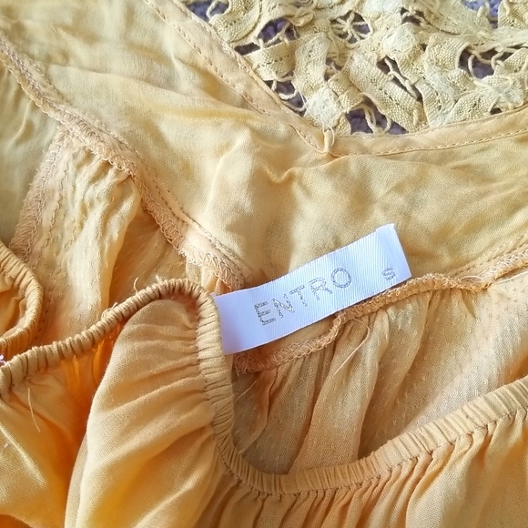 Golden yellow crochet halter top - Picture 6 of 9